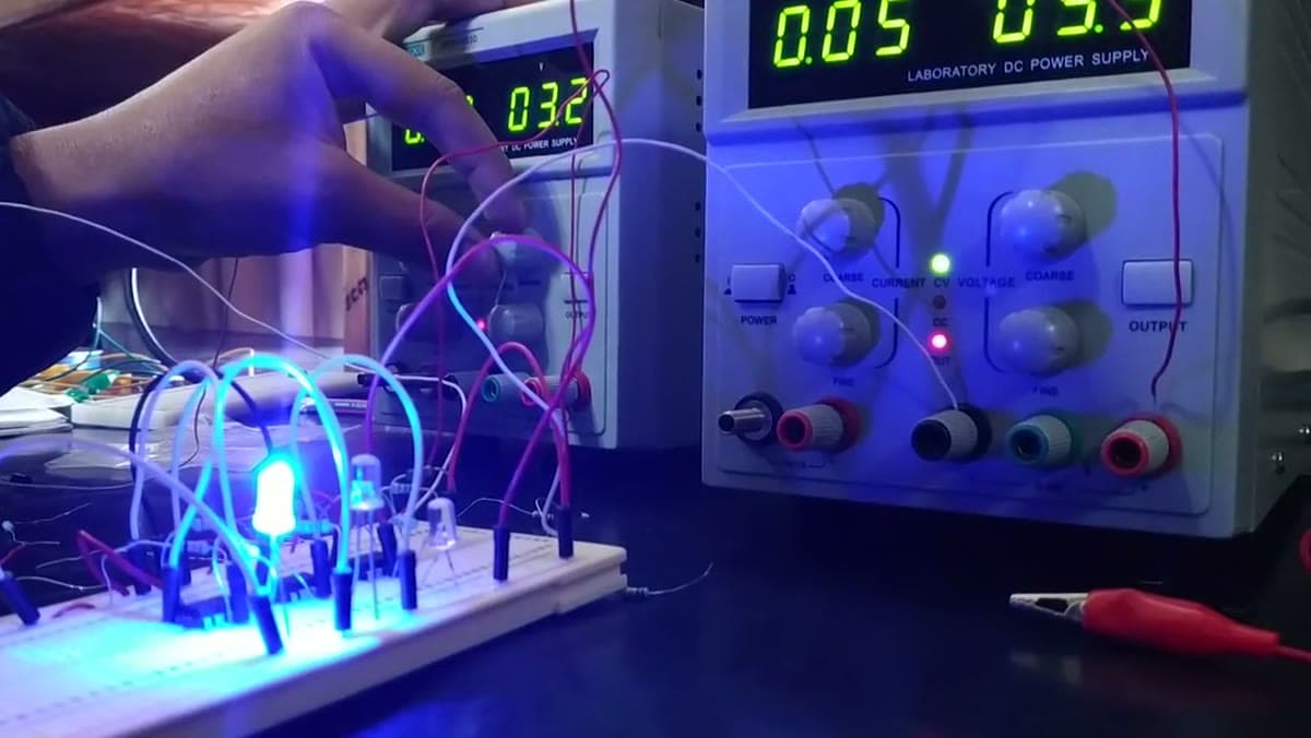 Habilitation Électrique Basse Tension (BT) : B1(V) B2(V) BR BC